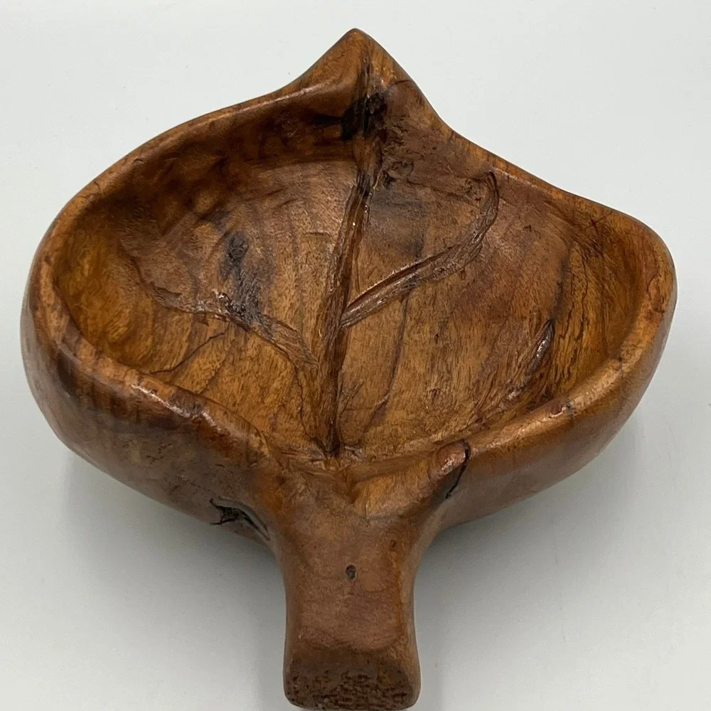 Wooden Leaf Bowl Unisex Medium Brown Very Good Hand Carved Rustic Art
